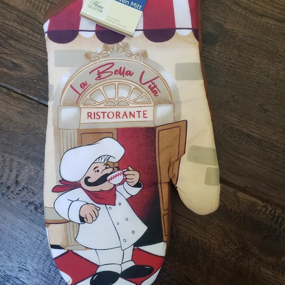 4 piece kitchen collection, 2 pot holder,  1 oven mitt and 1 hand towel  nwt - Picture 4 of 6